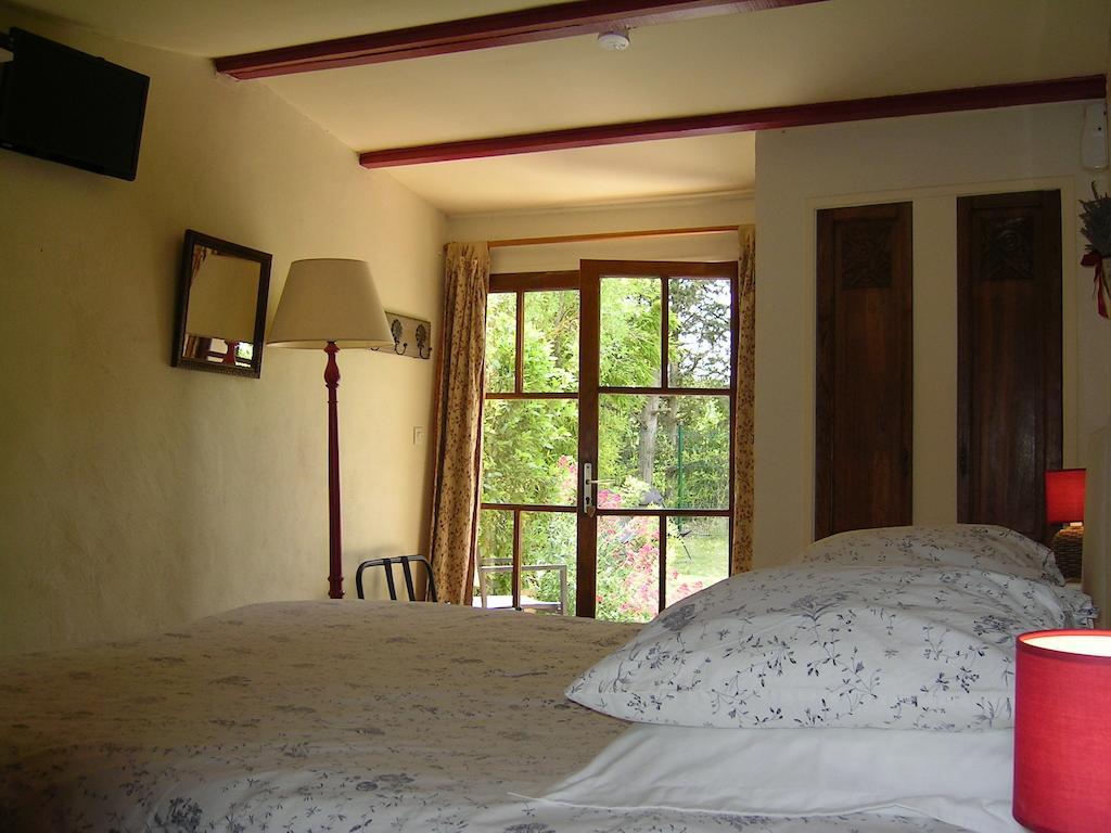 Mas La Provence Bed & Breakfast ลีล-ซูร์-ลา-ซอร์ก ห้อง รูปภาพ