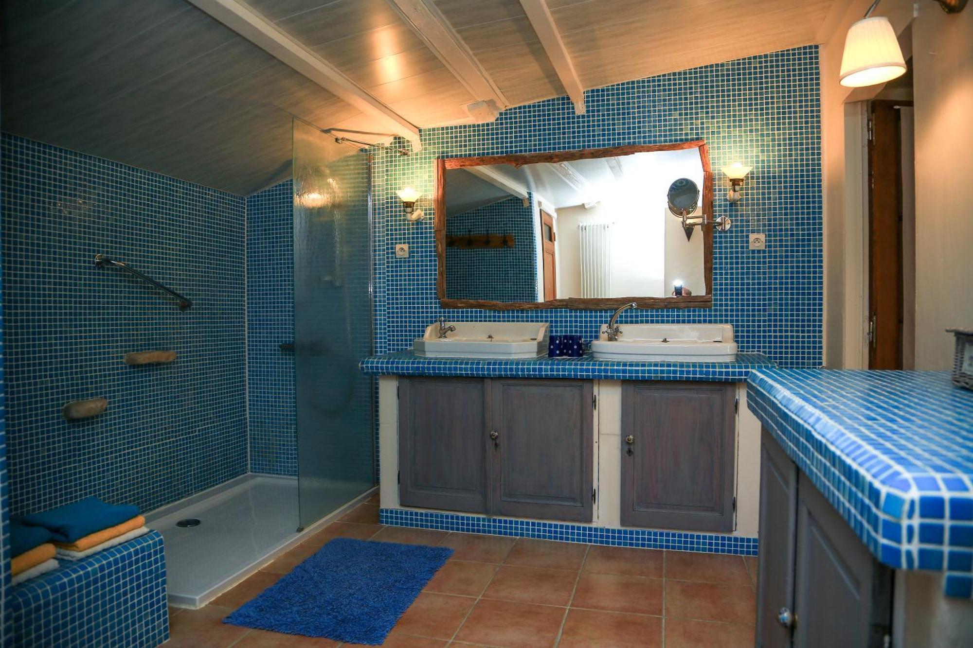 Mas La Provence Bed & Breakfast ลีล-ซูร์-ลา-ซอร์ก ห้อง รูปภาพ