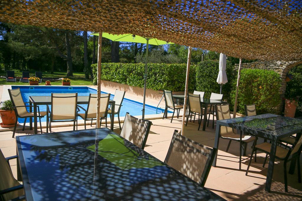 Mas La Provence Bed & Breakfast ลีล-ซูร์-ลา-ซอร์ก ภายนอก รูปภาพ